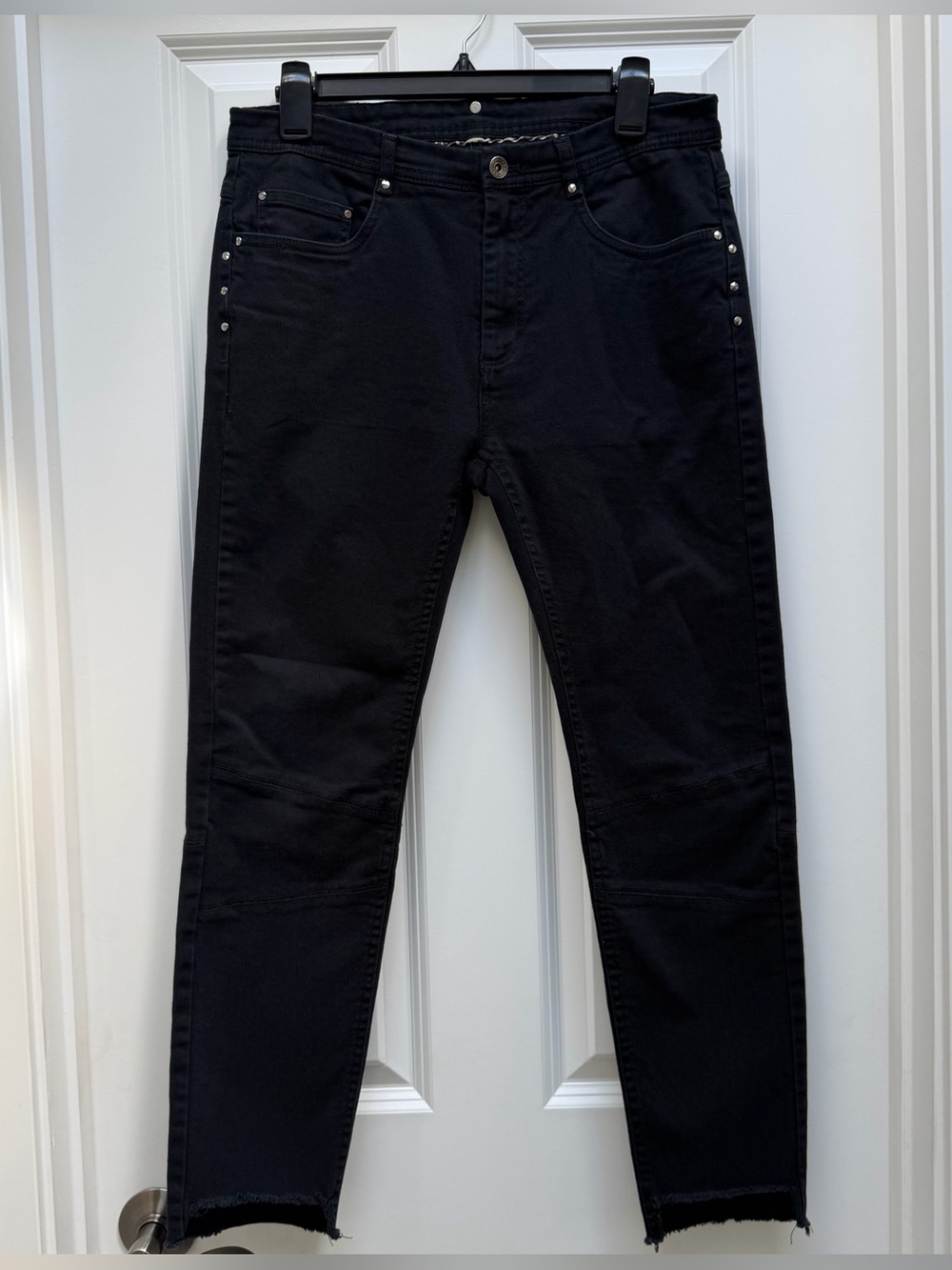 ZARA TRAFALUC STUDDED BLACK DENIM SKINNY JEANS STEP HEM EDGY PUNK ROCK 31